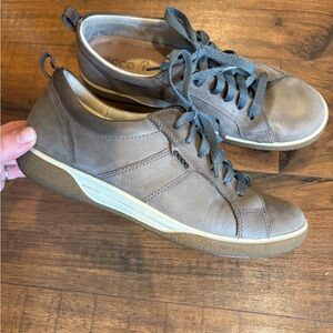 Ecco Chase Tie Women’s Gray Taupe Leather Sneakers Shoes Size 38 US 7.5
